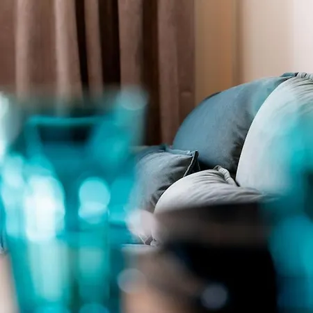 Sky Haven Pomorzany Апартаменты *